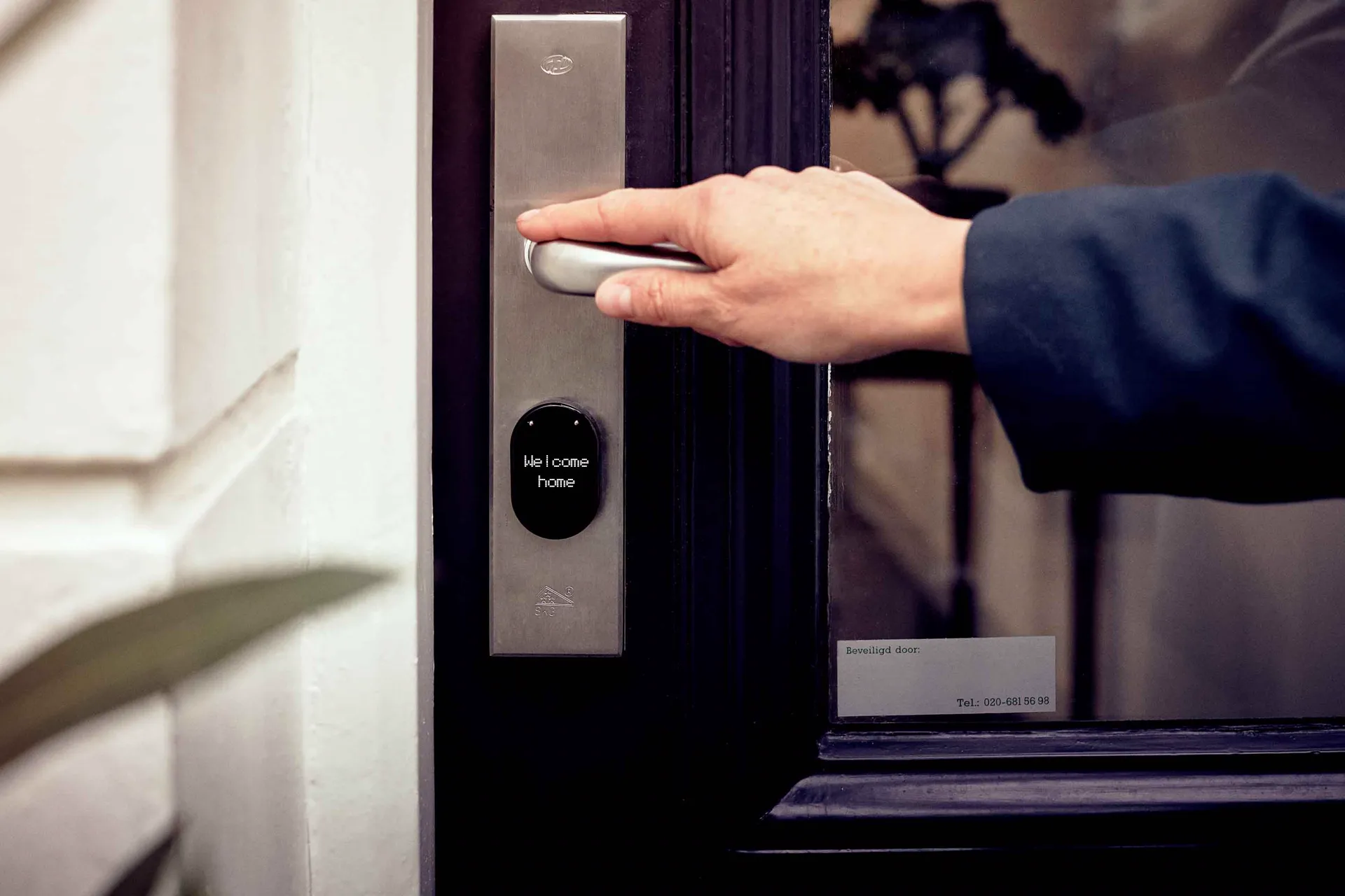 Tu puerta, bajo tu control las 24 horas
